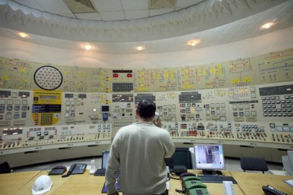 Bulgaria negociază cu americanii un nou reactor nuclear la Kozlodui